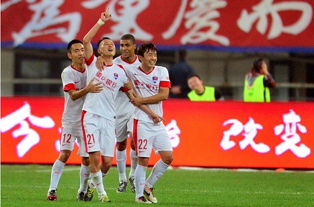 Mouz 在 IEM Dallas 2025 的季后赛资格赛中以 2-0 战胜 Liquid